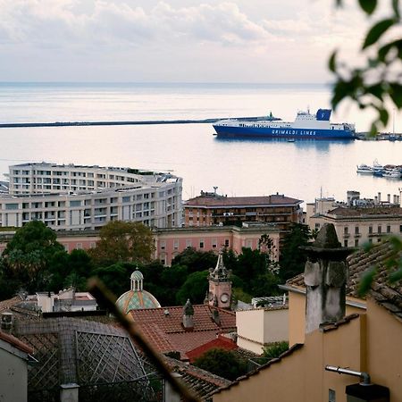 Casa "Positano" Da Ely - Salerno Centro Con Self Check-In Apartment Екстериор снимка
