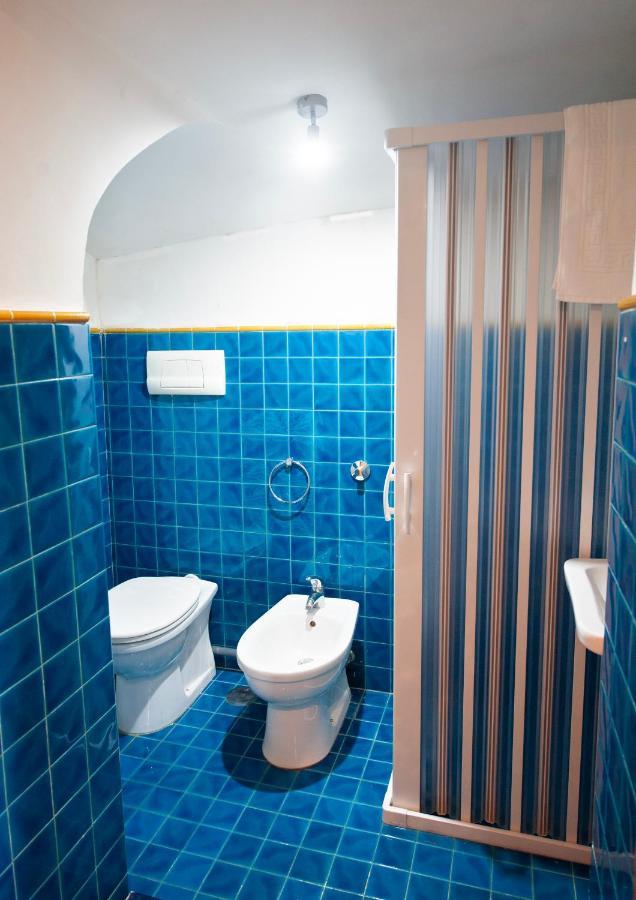 Casa "Positano" Da Ely - Salerno Centro Con Self Check-In Apartment Екстериор снимка