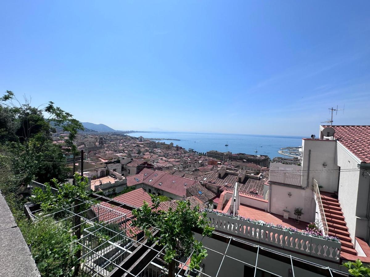 Casa "Positano" Da Ely - Salerno Centro Con Self Check-In Apartment Екстериор снимка