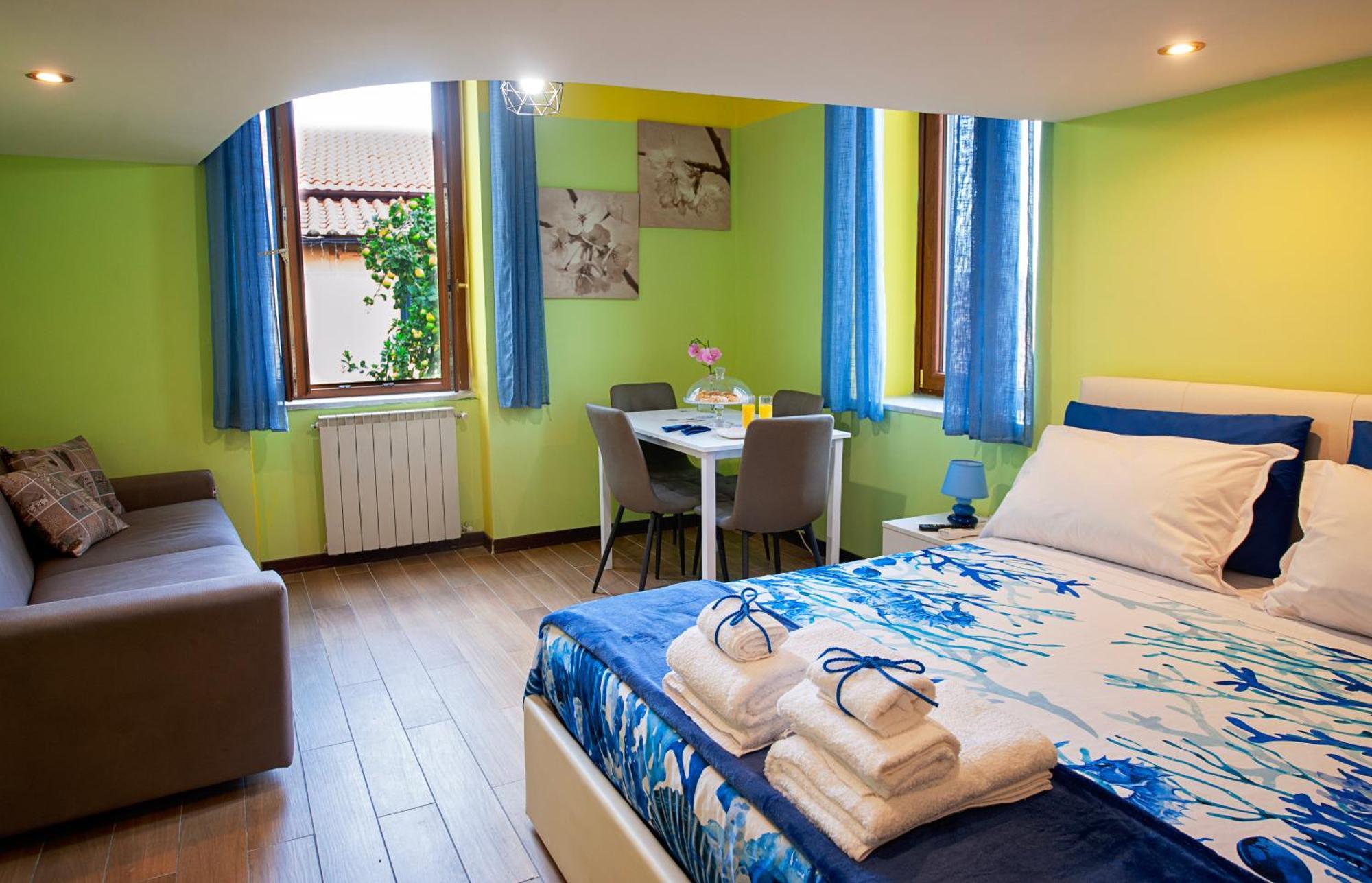 Casa "Positano" Da Ely - Salerno Centro Con Self Check-In Apartment Екстериор снимка